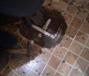 平顶山卫生间漏水维修公司为您分享下卫生间渗水如何处理及注意事项