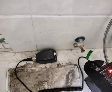 平顶山屋顶漏水维修公司分享下卫生间漏水的危害及解决方法